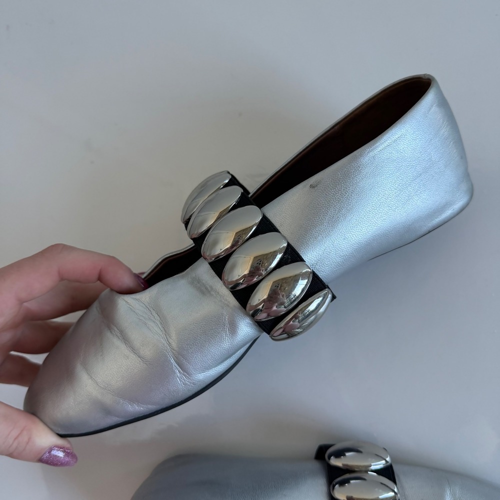 Alaïa Silver Leather Flats with Silver Bead Strap - Picture 15 of 15